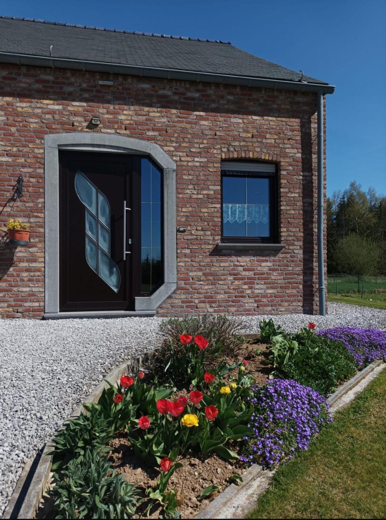 L'Evasion Du Berger Australien Apartment Couvin Exterior photo